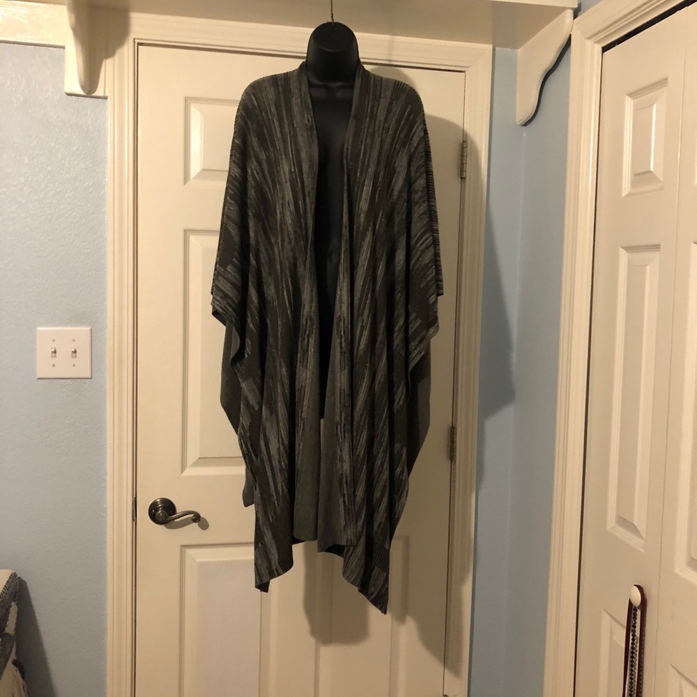Lululemon wrap one size dark green